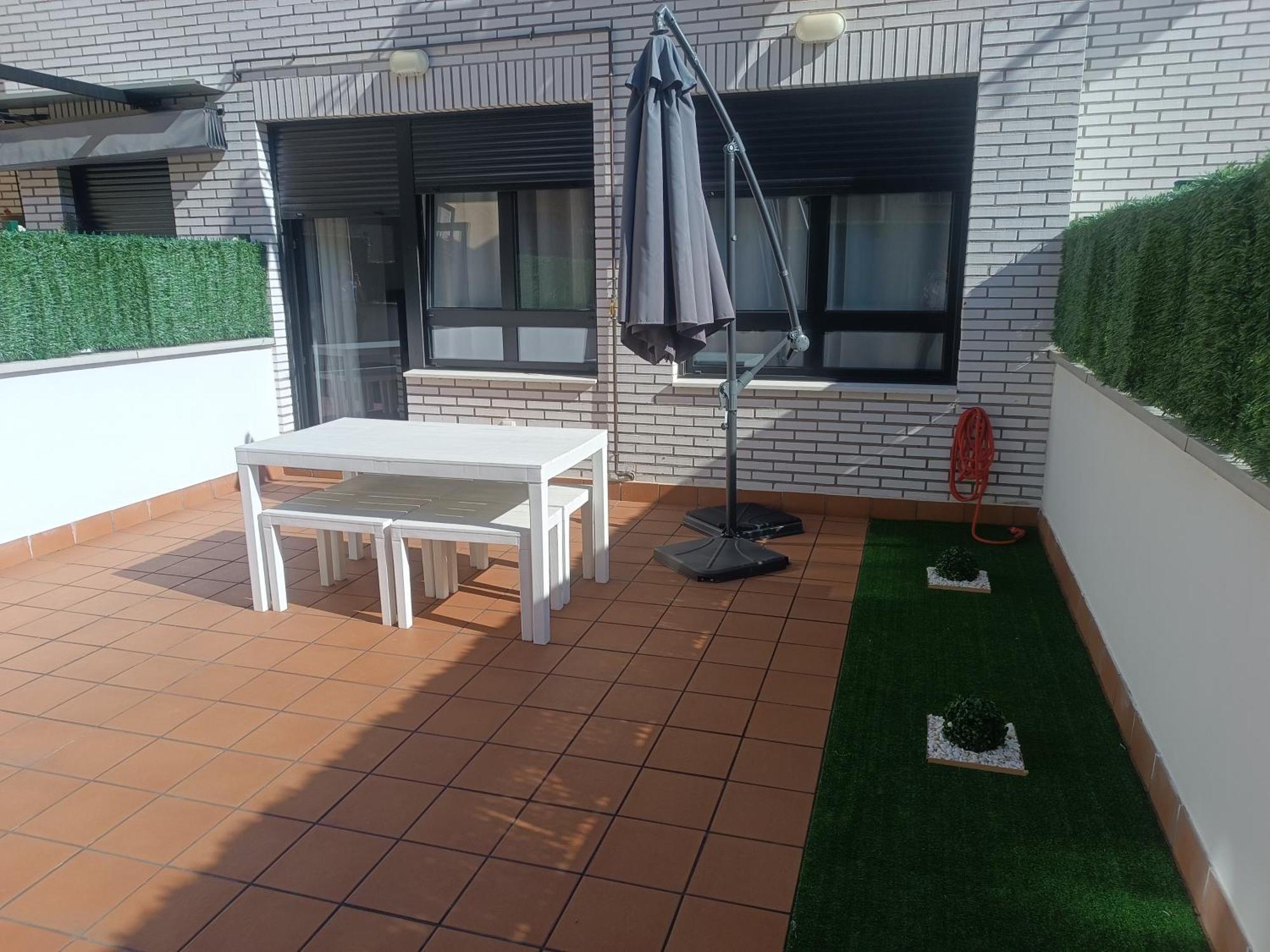 Апартаменты La Terraza De La Vega - Ubicacion Inmejorable , Wifi , Terraza Y Parking Gratuito Овьедо Экстерьер фото